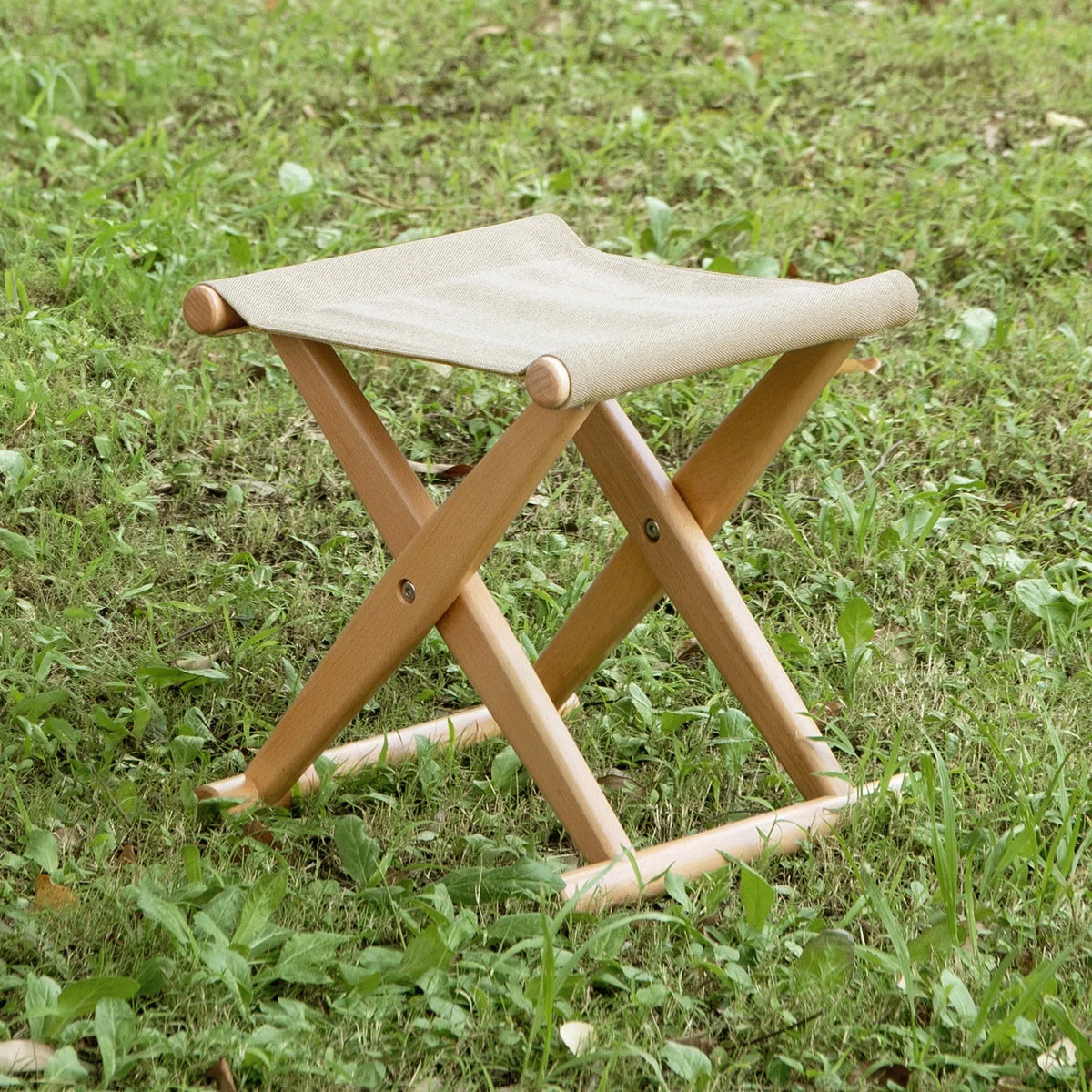 Klapphocker aus Buchenholz mit Canvas