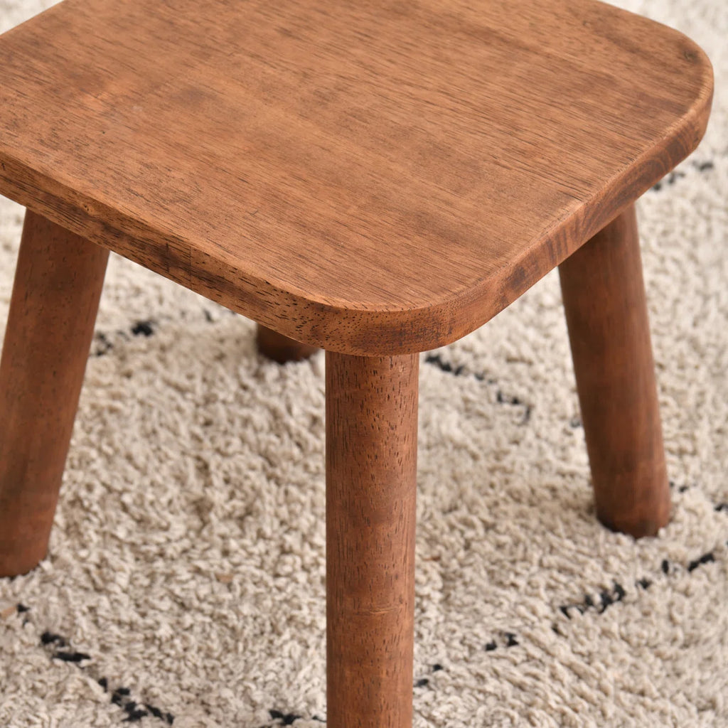 Kleiner quadratischer Massivholz Fußhocker